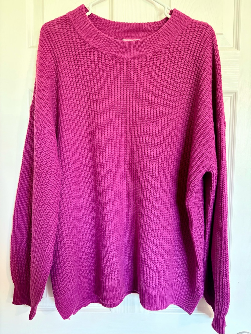 ANDREE BY UNIT Fuchsia Pink Crewneck Sweater